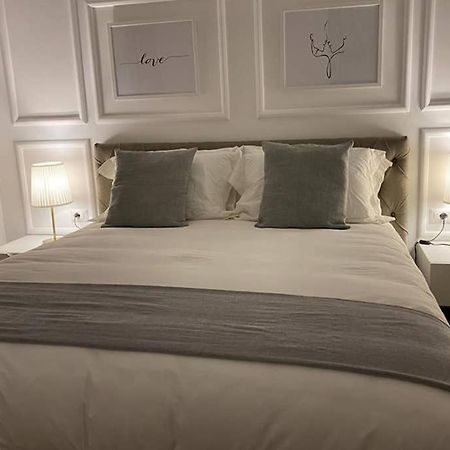 Moho Residences Korce Bagian luar foto